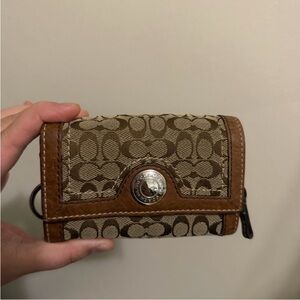 🤎Vintage Coach Brown and Tan Monogram Keychain Wallet